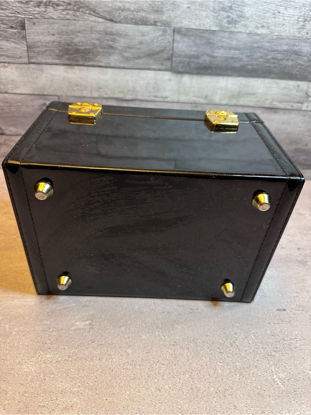 🖤 VICTORIA’S SECRET VINTAGE-STYLE VANITY CASE 🖤 - Picture 9 of 9